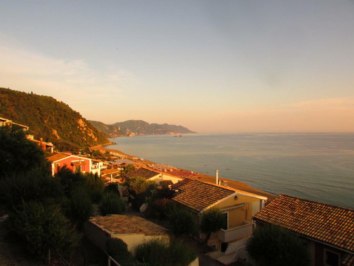 Kallopsia - Glifada Beach Menigos Resort By New Era Buitenkant foto