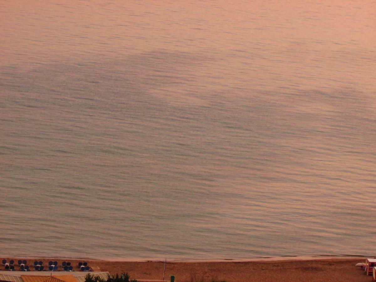 Kallopsia - Glifada Beach Menigos Resort By New Era Buitenkant foto